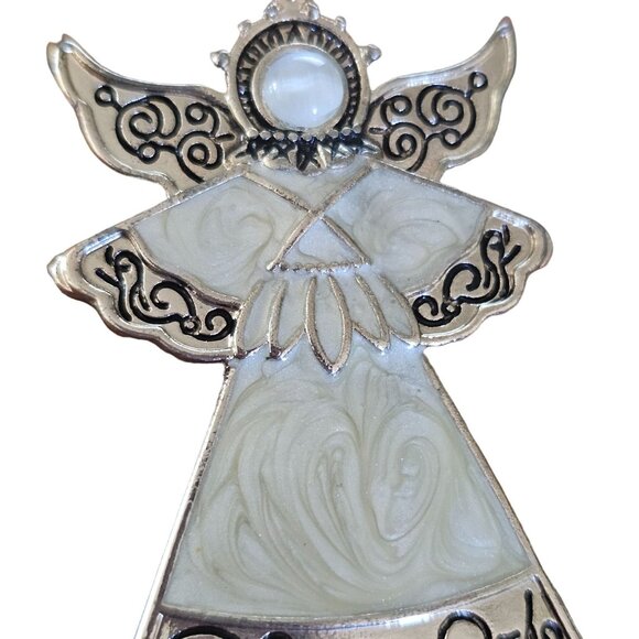 VTG Brooch Set 3PC Christmas Novelty Holiday Angel Dove Wreath Figural Pins - Picture 11 of 16